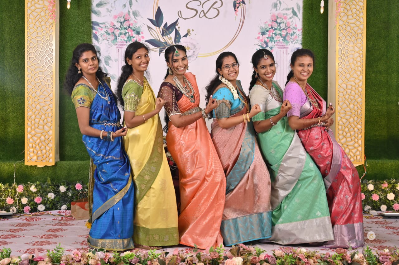 Celebrating together on the Karu stage